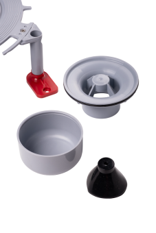 Трап горизонтальный регулируемый АНИ Пласт THA5612 выпуск 50 мм с решеткой из нержавеющей стали 150х150 мм